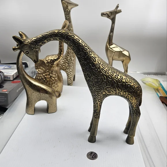 Jungle Safari Animals Lot of 8 Gold Colored Toy Pretend Play Aluminum